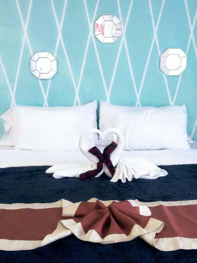 The Red Hut Inn مدينة بليز المظهر الخارجي الصورة